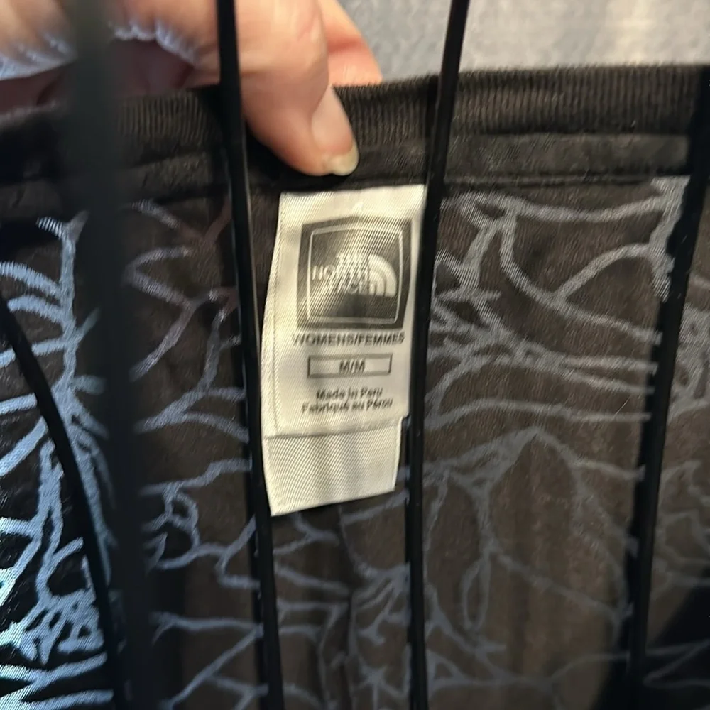 Women north face t-shirt - Picture 4 of 6